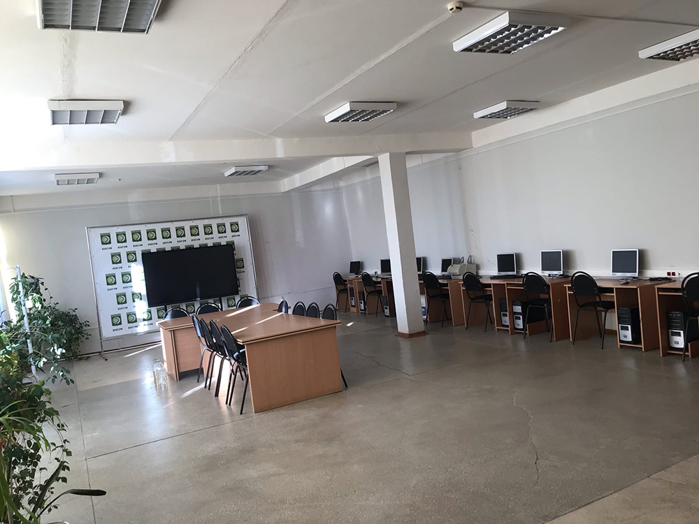 ccSUyTlYkb8.jpg ccSUyTlYkb8.jpg
